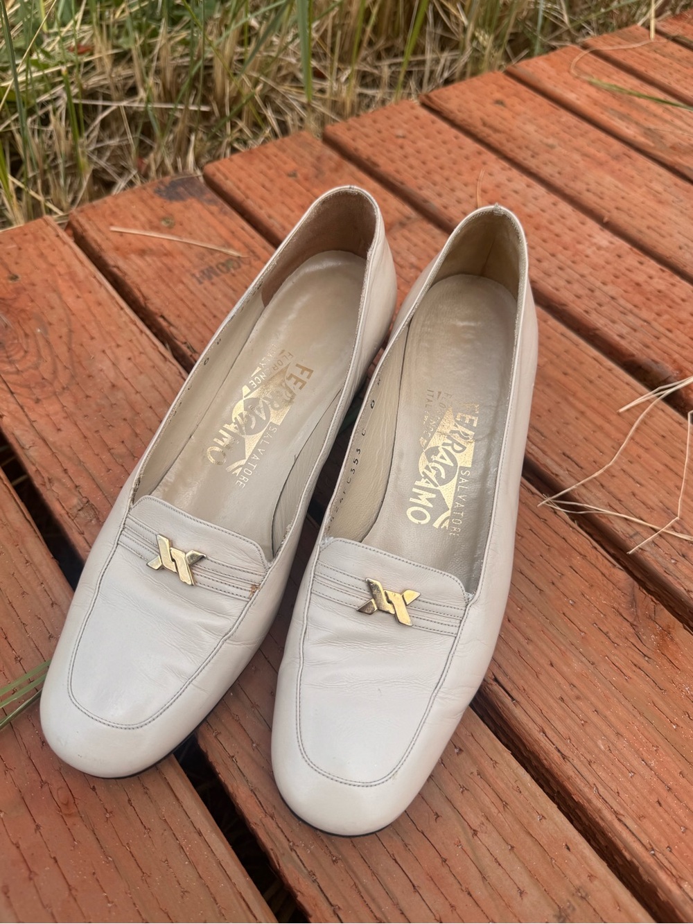 Salvatore Ferragamo Ivory Leather Loafers with Gold Hardware